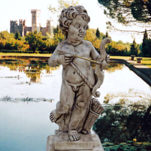 Staty "Eros Carrara" – Grevinnans Butik & Inredning